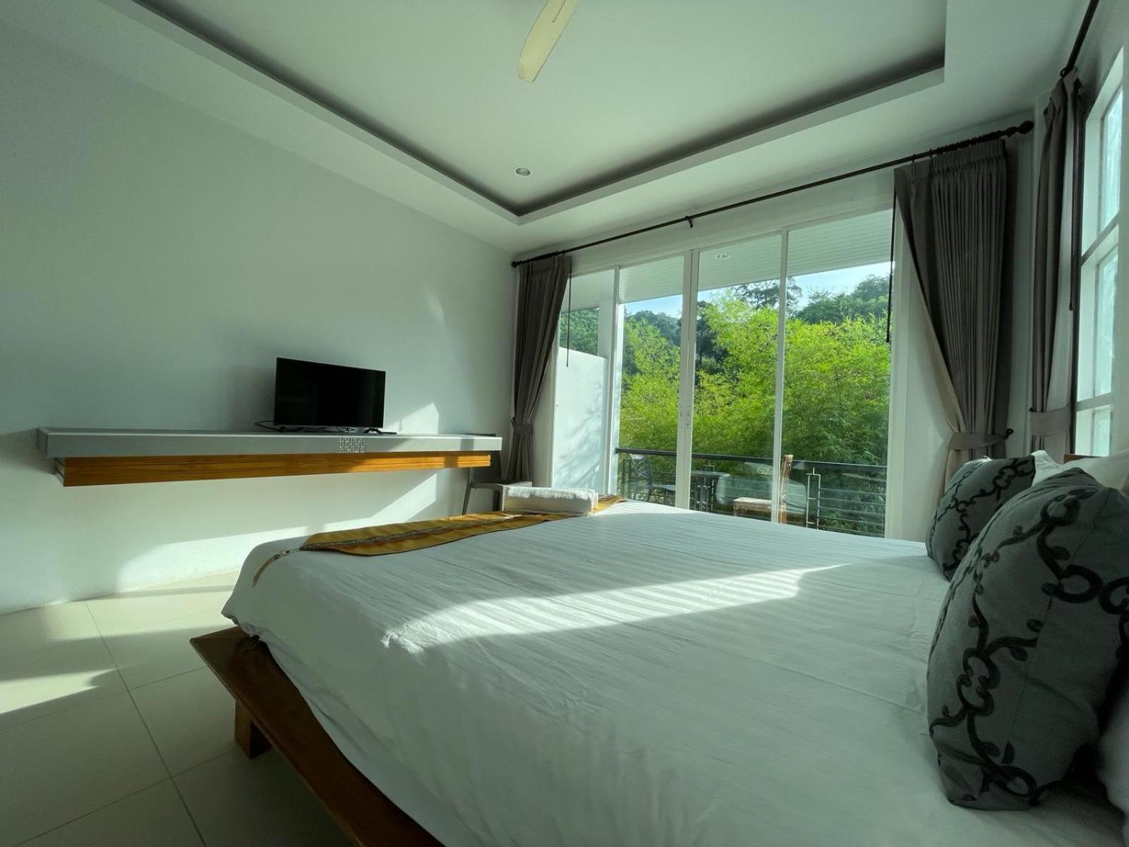 Little Kamala Hill Aparthotel Kültér fotó